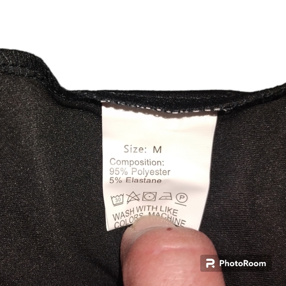 🆕ADORABLE| ”HUNNY" HALTER IN BLK W RUFFLE E SIZE MEDIUM🆕 - Picture 4 of 8